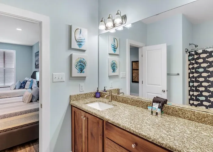 Prime True Blue Walk To Pool Pets Near The Hangout Parking Holiday home Gulf Shores