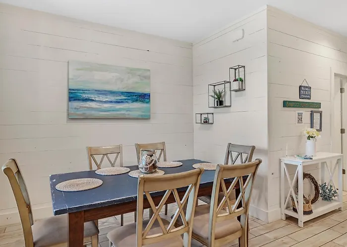 Holiday home Prime True Blue Walk To Pool Pets Near The Hangout Parking Gulf Shores