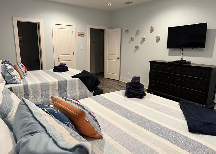 Holiday home Prime True Blue Walk To Pool Pets Near The Hangout Parking Gulf Shores