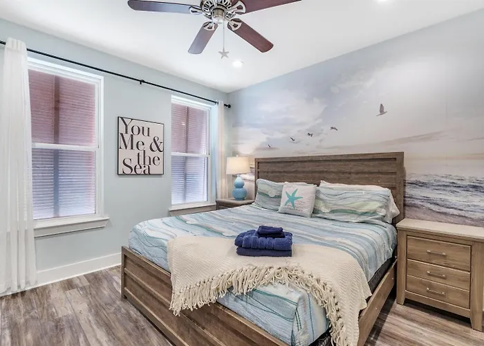 Holiday home Prime True Blue Walk To Pool Pets Near The Hangout Parking Gulf Shores