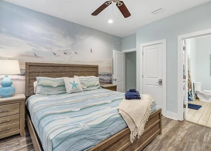 Prime True Blue Walk To Pool Pets Near The Hangout Parking *